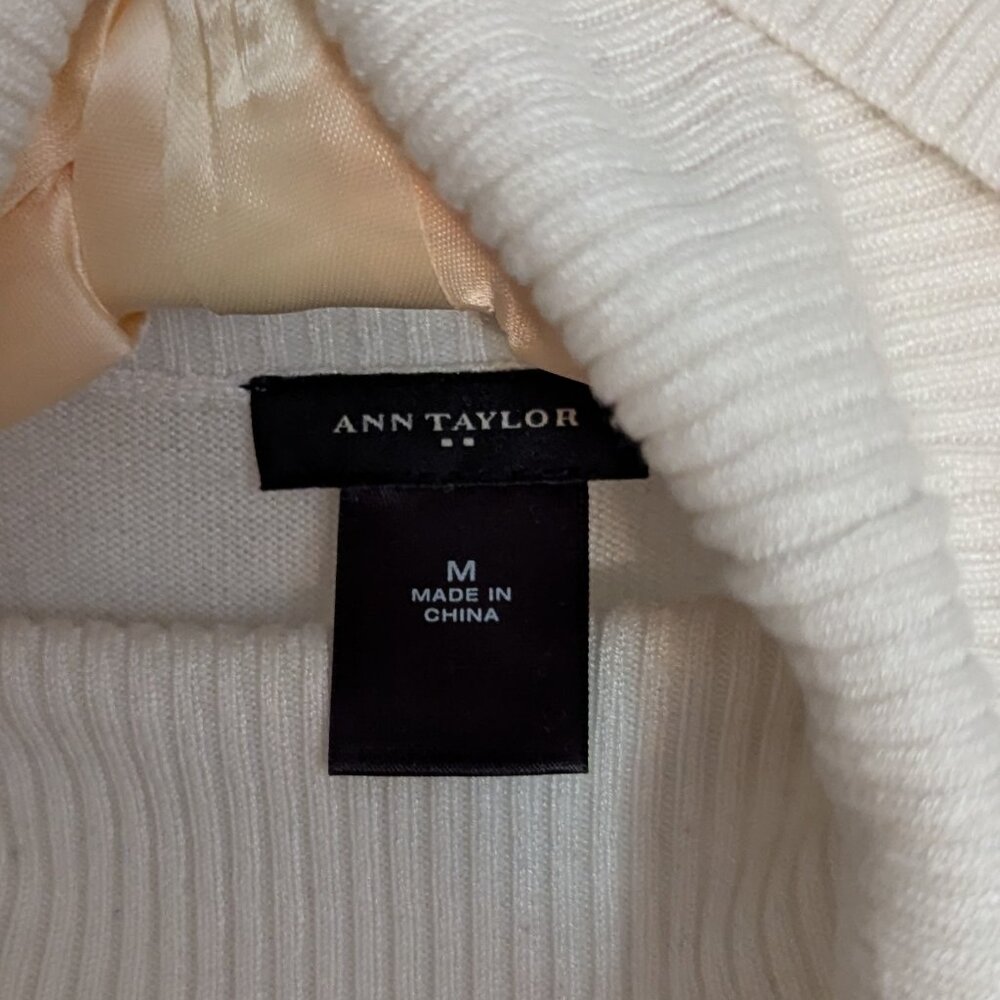 Colorblock Sweater - Picture 5 of 5